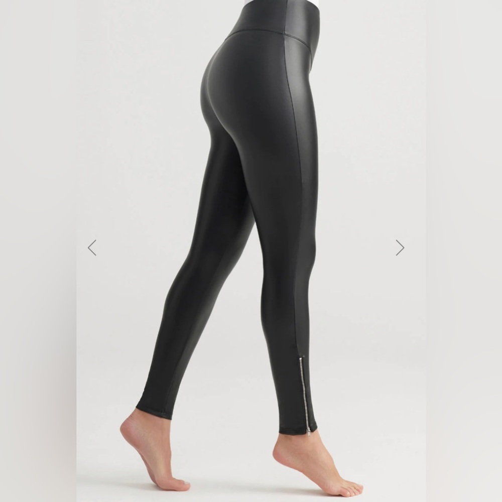 Faux Leather Leggings From Sasha With Side Zip NWOT Medium Black Womens